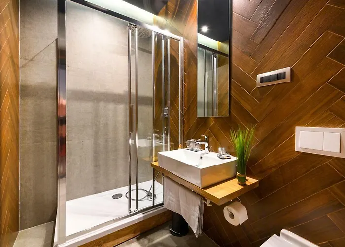 Industrial Design 4* Split