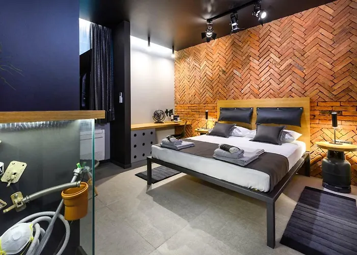 Industrial Design 4* Split