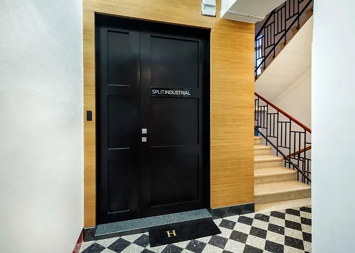 Industrial Design Vendégház