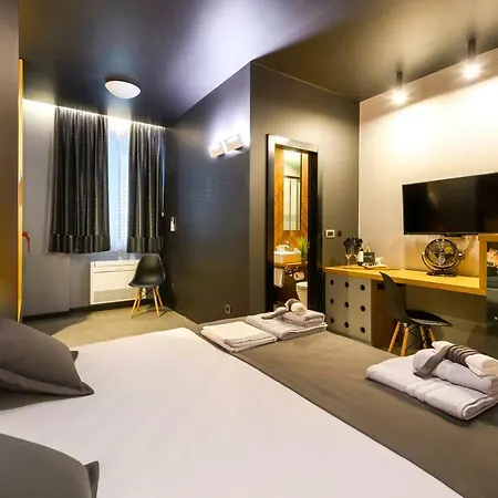 Guest house Industrial Design Split