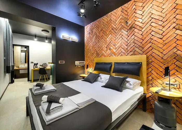 ゲストハウス Industrial Design